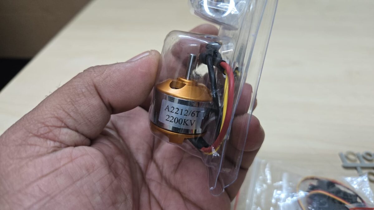 Sukhoi SU-27 Jet Fighter RC Airplane – High-Performance Scale Jet - Image 9