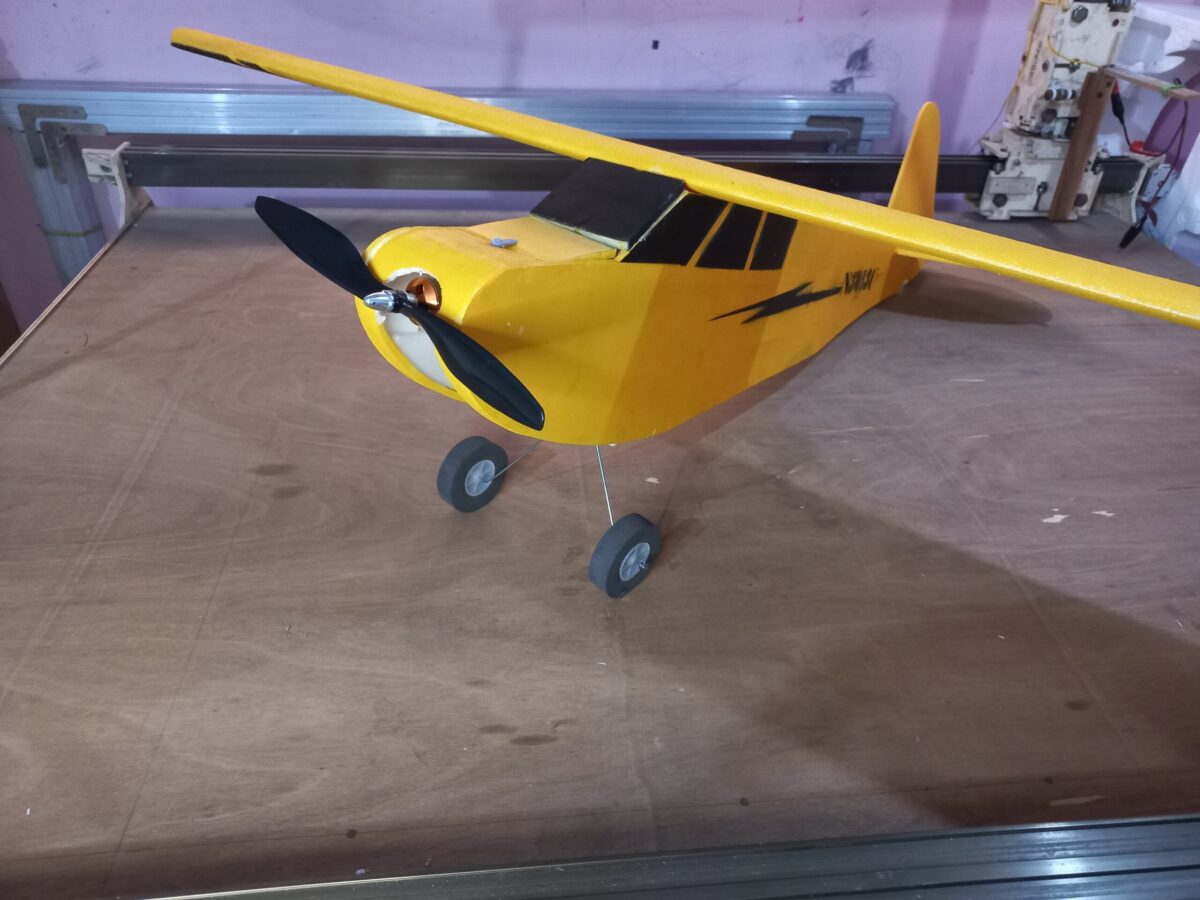 WhatsApp Image 2024-02-05 at 12.38.30 PM FM Piper Cub 1200 Beginner RC plane 1200mm wingspan - Image 8